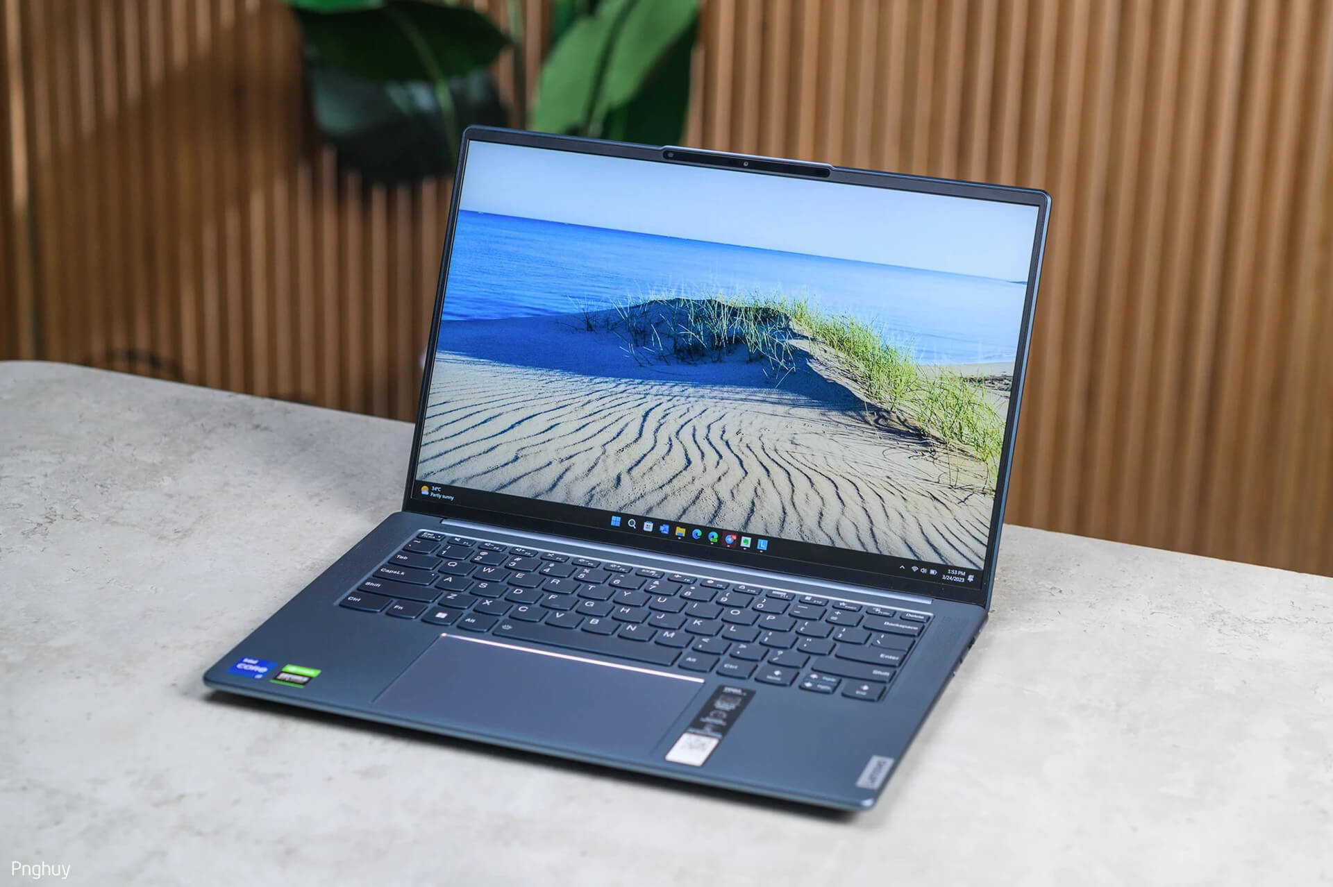Trên Tay Lenovo Yoga Slim 7I Prox Máy Đẹp, Cấu Hình Cao, Đa Dụng Cho Nhiều Nhu Cầu Features 01